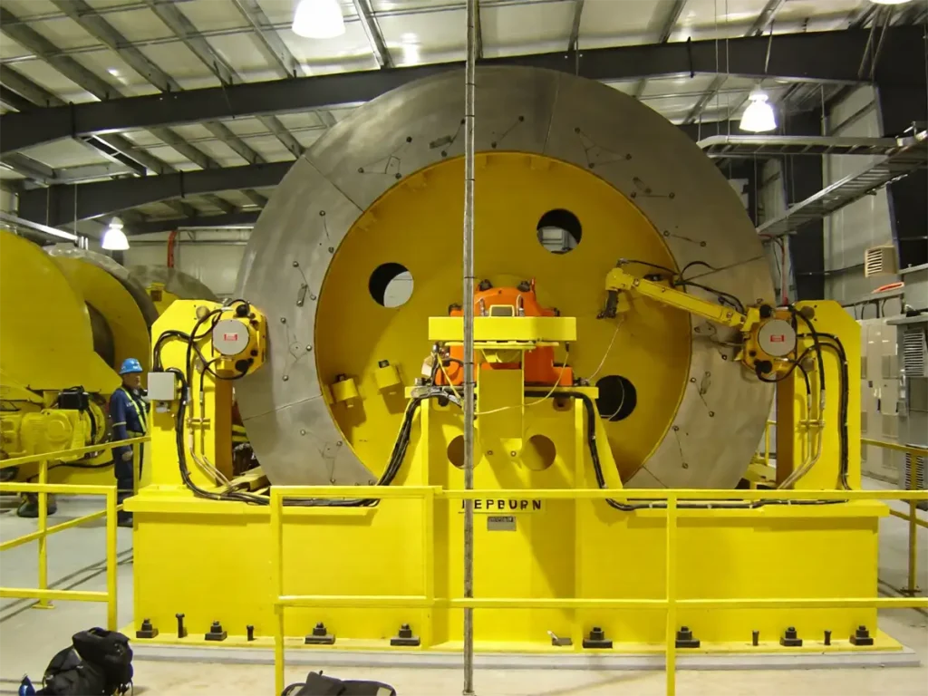 Crane hoist drum fitted with a Johnson braking system