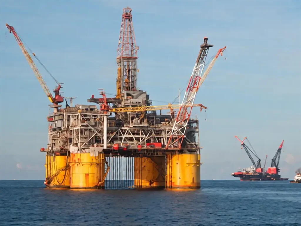 Offshore oil and gas production platform