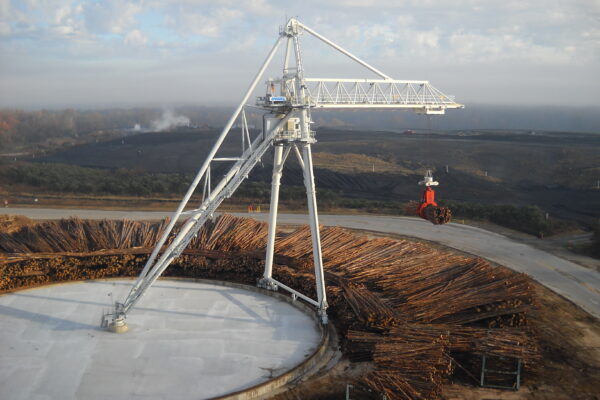 Wood Handling Crane - Forestry Sector